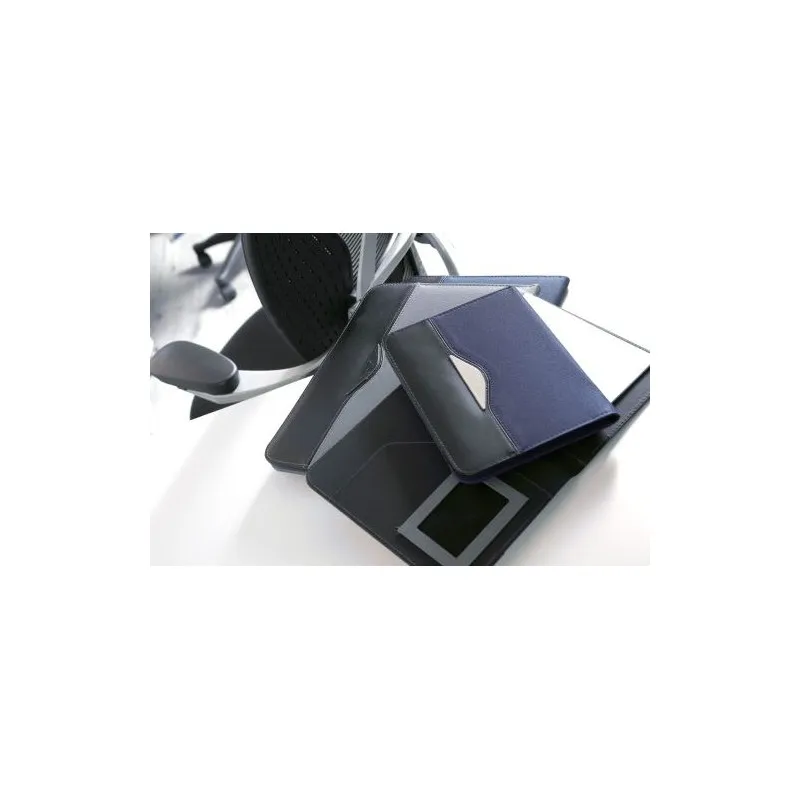 Conférencier A4 personnalisé en polyester 600D - Ivo Couleurs : rouge goodies entreprise design