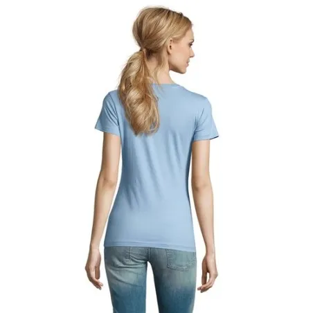 T-Shirt Femme Personnalisé 190g Confort et Style - Imperial Women Matières : coton Taille textile : M Couleurs : bordeaux person
