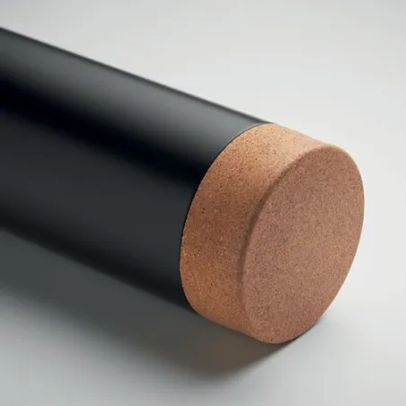 Bouteille isotherme double paroi 500ml personnalisée IVES Matières : coton biologique Taille textile : M Couleurs : vert prairie