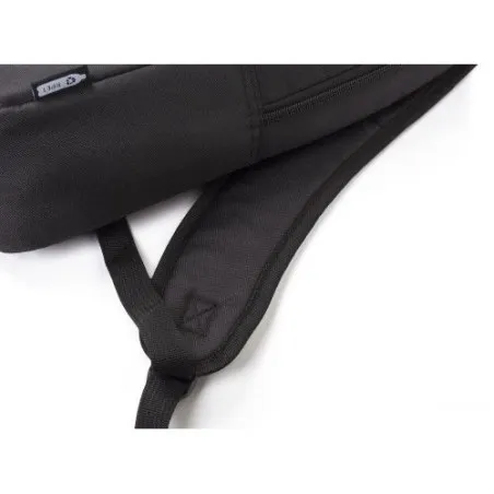 Sac à dos écologique porte-ordinateur en polyester rPET - Phineas Matières : PET Couleurs : noir marquage laser ultra précis