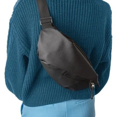 Sac banane déperlant en polyester 600D personnalisé - Bria Matières : EVA Couleurs : bleu marine Pointure : 40/41 accessoire évé