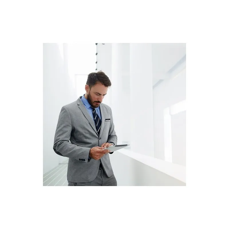 Porte-badge personnalisé écologique Badge Bindel Matières : coton Taille textile : M Couleurs : gris goodies publicitaire événem