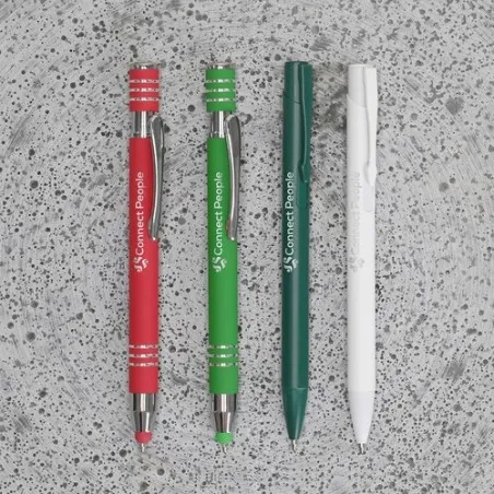 Stylet personnalisé pas cher Vieso Matières : bois Couleurs : vert accessoire événementiel unique
