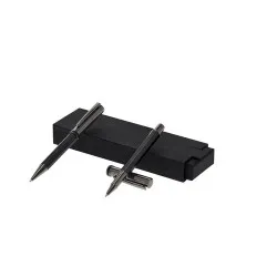 Set personnalisé pas cher Licken Couleurs : rouge Matières : acier inoxydable recyclé