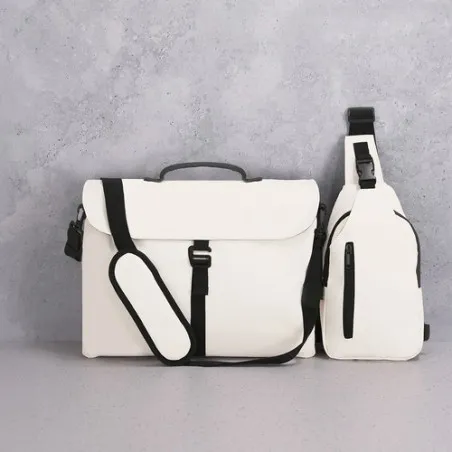 Porte-Documents Personnalisé Pas Cher Sarlem Matières : PET recyclé Couleurs : noir cadeau entreprise pas cher