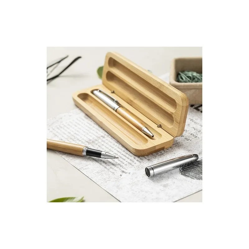 Stylo et Roller Écologiques Personnalisés Pas Cher - Set Notium Matières : PET recyclé Couleurs : blanc accessoire événementiel 