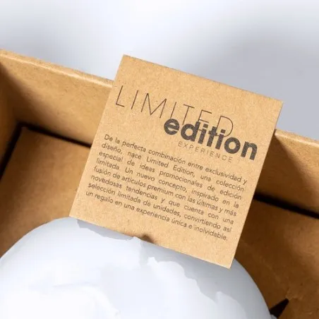 Bougie Aromatique Personnalisée Unique - Cadeau d'Entreprise Windu Matières : polyester Taille textile : XXL Couleurs : bleu mar