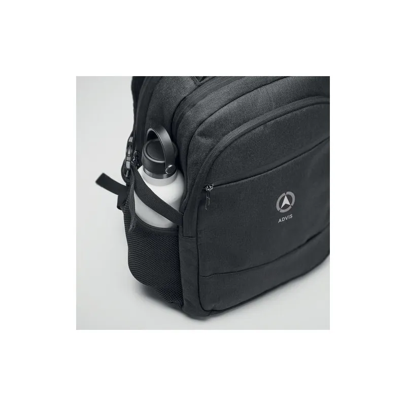 Sacoche Écologique Personnalisable RPET 600D pour Ordinateur HANA Matières : PET recyclé Couleurs : noir impression haute défini