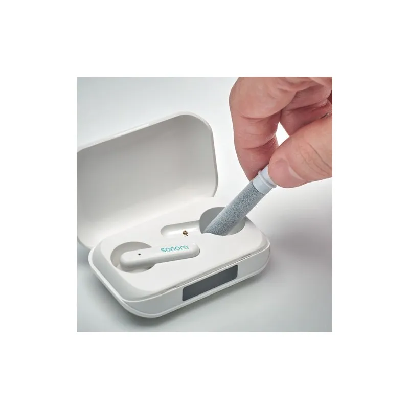 Set de nettoyage stylo stylet pratique personnalisé CLEANPEN Couleurs : argenté mat Matières : acier inoxydable recyclé objet pr