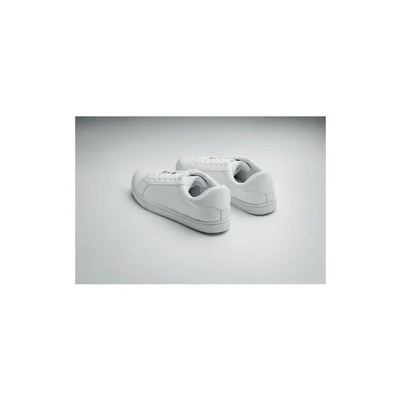 Baskets légères en PU Taille 45 - BLANCOS