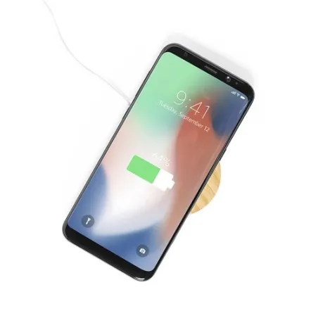 Chargeur Support Écologique Innovant Personnalisé Noopy pas cher Matières : PET Couleurs : rouge translucide impression haute dé