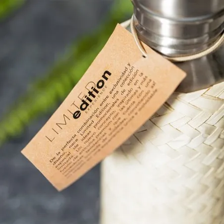 Gourde Éco-Design Personnalisée Unique Ninvux Matières : coton Couleurs : bleu cadeau collaborateur premium