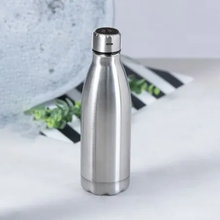 Bouteille Isotherme Personnalisée 500ml Économique - Chuck Matières : polyester Couleurs : vert objet promotionnel éco-responsab