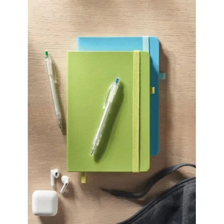 Carnet A5 ligné en PU recyclé ARPU Matières : bois Couleurs : vert objet publicitaire robuste