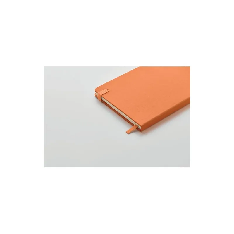 Carnet A5 ligné en PU recyclé ARPU Matières : PET recyclé Couleurs : vert personnalisation rapide en France