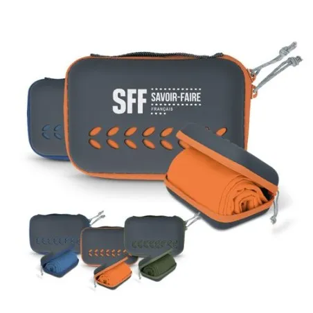 Serviette de sport microfibre avec boîte de rangement personnalisée Matières : PET recyclé Couleurs : noir personnalisable avec 