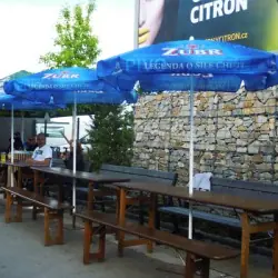 Parasol Asymétrique 200cm - Élégance et Protection 2