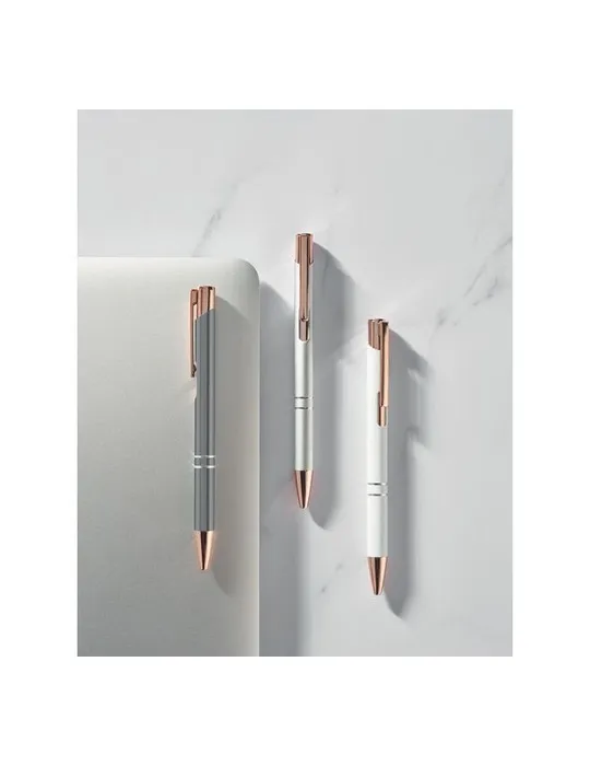 Stylo écologique en aluminium recyclé BERN ROSE Matières : coton biologique Taille textile : 3XL Couleurs : bleu royal livraison