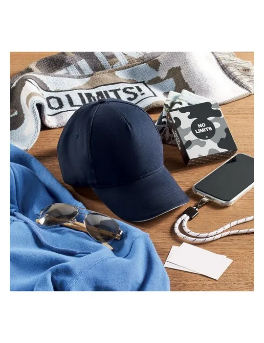 Casquette 5 Pans Personnalisée Écologique | SINGA Matières : polypropylène (PP) Couleurs : fuchsia Contenance : 300 ml livraison