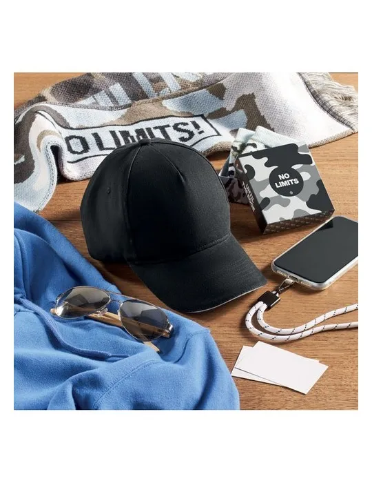 Casquette 5 Pans Personnalisée Écologique | SINGA Matières : polypropylène (PP) Couleurs : rouge Contenance : 250 ml marquage la