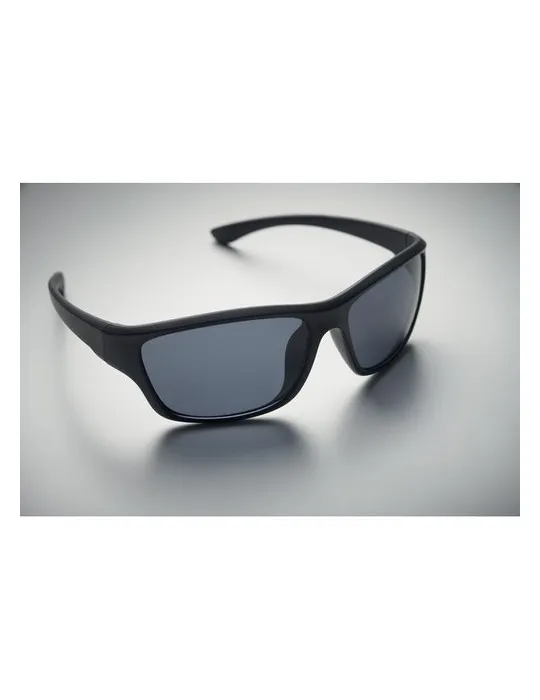 Lunettes de sport miroir UV400 personnalisées YUMA Matières : PET recyclé Couleurs : noir impression logo haute qualité