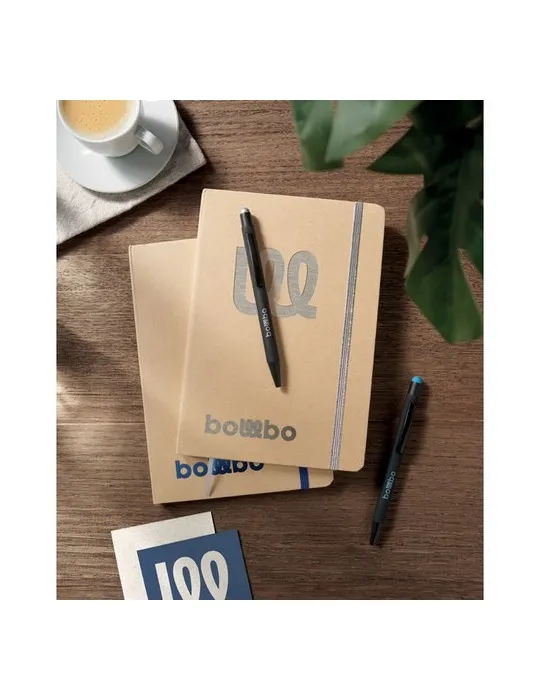 Carnet A5 publicitaire à couleur révélée ROUTE Matières : papier Couleurs : noir goodies publicitaire événementiel