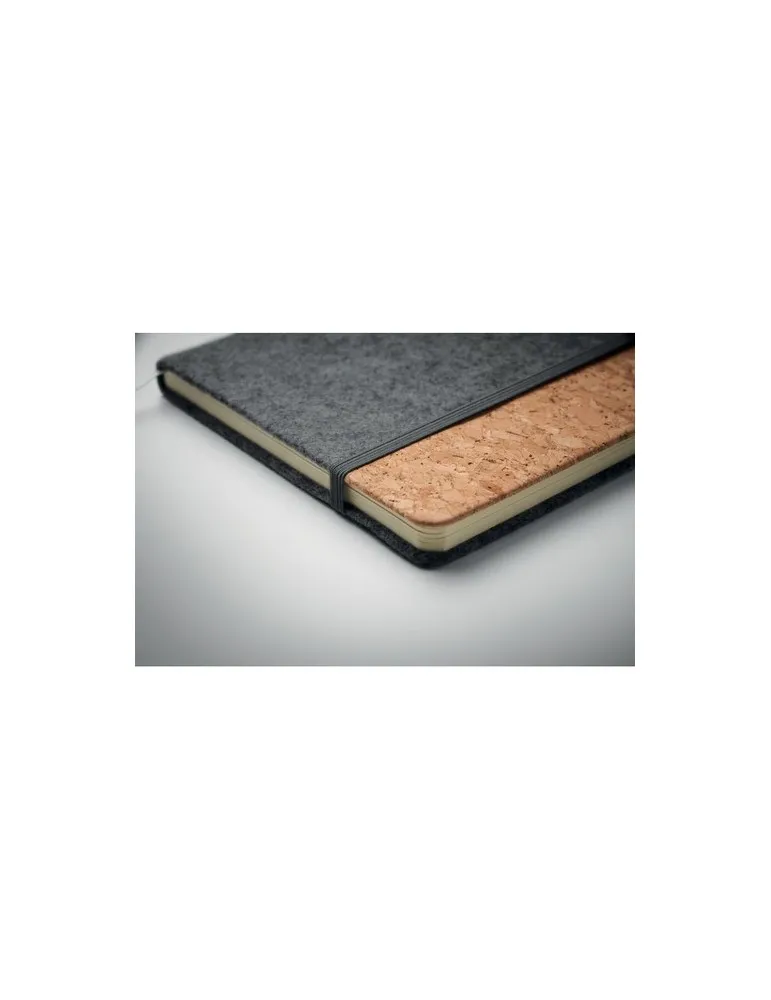 Carnet A5 écologique en liège RPET personnalisé CORKBOOK Matières : métal Couleurs : vert personnalisation rapide en France