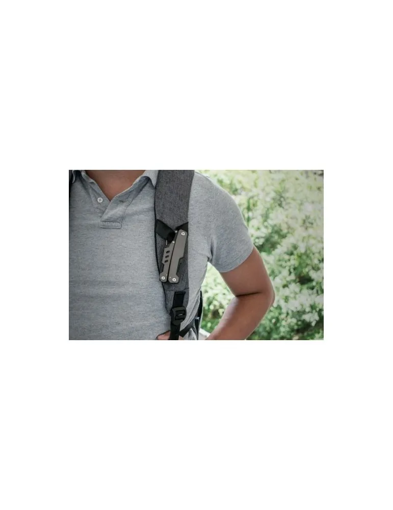 Outil multifonctionnel publicitaire Ranger de Brandcharger Matières : cuir recyclé Couleurs : bleu foncé cadeau collaborateur pr