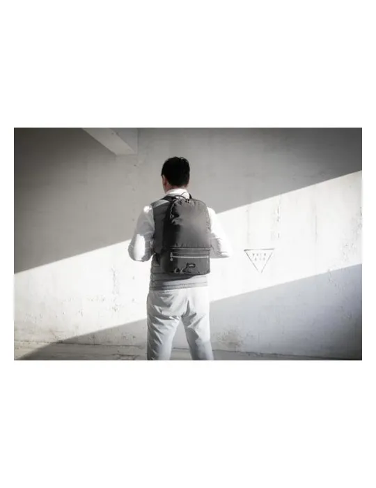 Sac convertible publicitaire Combo Brandcharger, 3 en 1 avec utilisation bureau et transport. Horloge de bureau écologique en ba