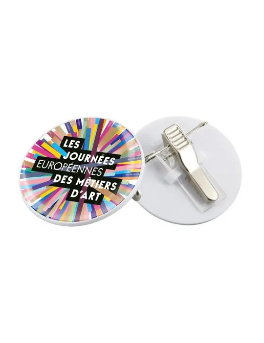 BADGE PLASTIQUE (PS) AVEC PINCE-EPINGLE POUR QUADRIDOME