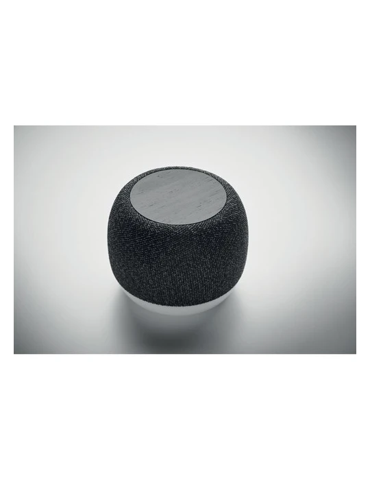 LISTOO+ Enceinte chargeur sans fil 15W Matières : ABS Couleurs : noir goodies publicitaire événementiel