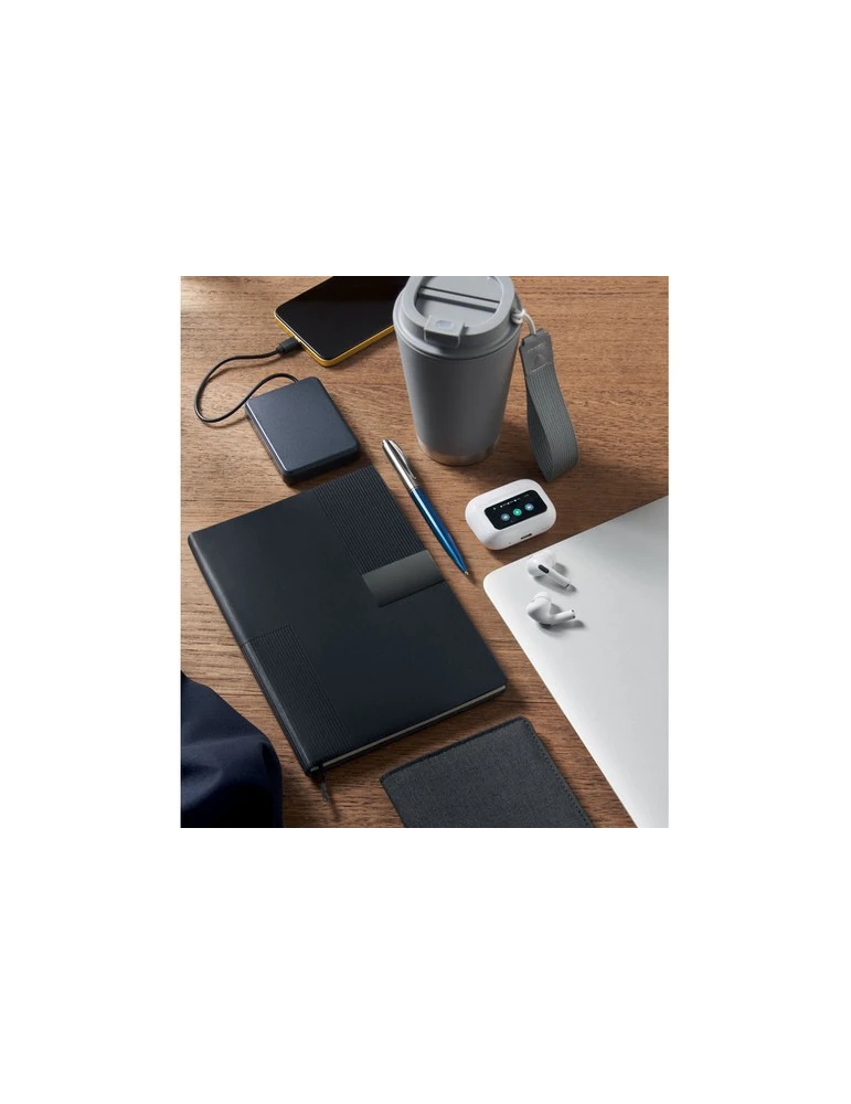 TREZE Carnet A5 en PU souple Matières : papier recyclé Couleurs : noir impression haute définition