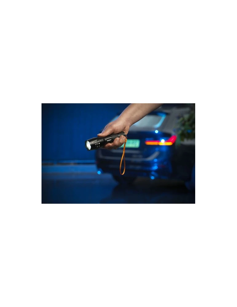 Homey's Mel Outdoor Flashlight lampe de poche Matières : aluminium Couleurs : noir cadeau collaborateur premium