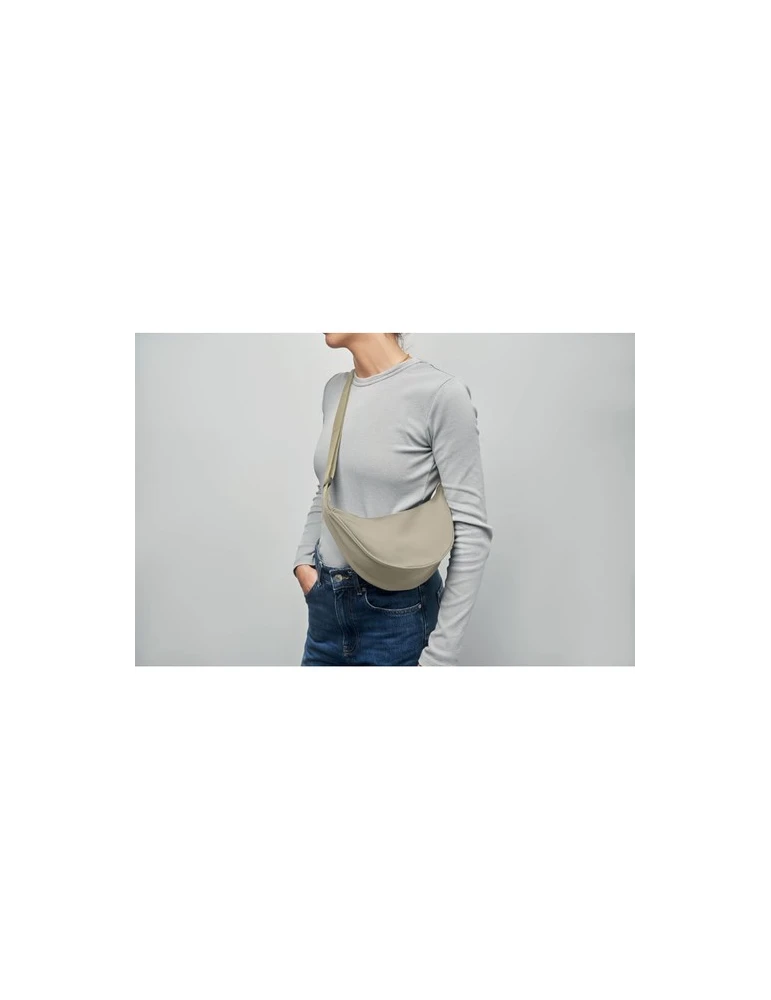 KOROVIN CROSS Sacoche en Oxford 400D Matières : PET Couleurs : blanc cassé goodies publicitaire événementiel