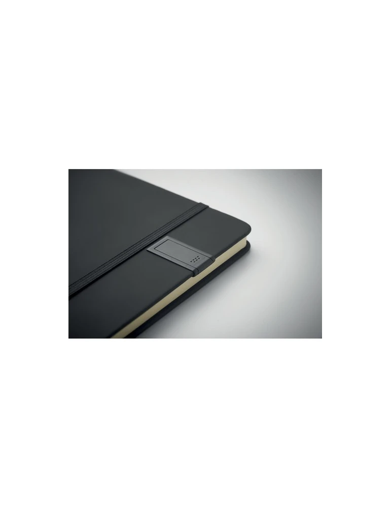 USBNOTE Carnet A5 avec USB intégrée Matières : papier recyclé Couleurs : noir goodies publicitaire événementiel