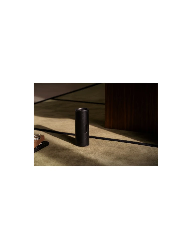 Sudio Bluetooth Speaker F4 Matières : silicone Couleurs : noir accessoire événementiel unique