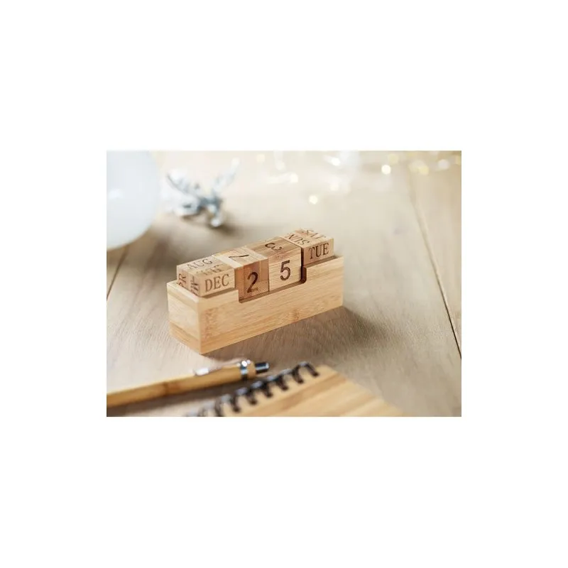 Calendrier Durable en Bambou Chic - KARENDA Couleurs : blanc Matières : carton de lait recyclé goodies publicitaire événementiel