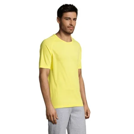 T-shirt personnalisé confortable et performant pour hommes Sporty Matières : coton Taille textile : S Couleurs : abricot accesso
